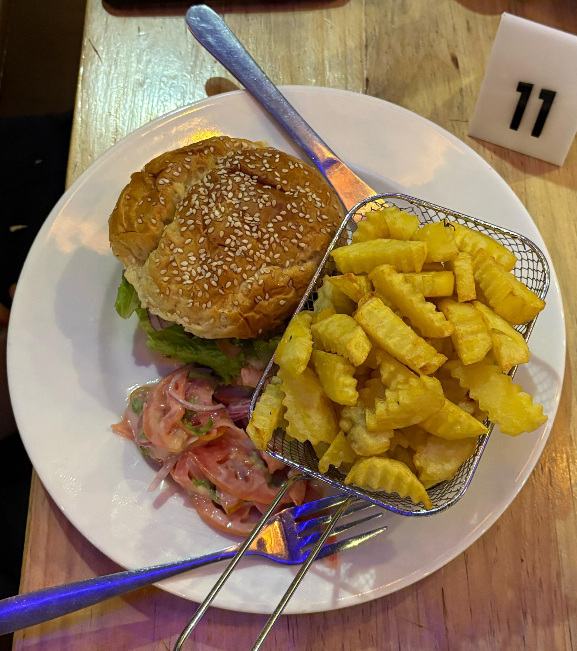 Beef burger8k.jpg
